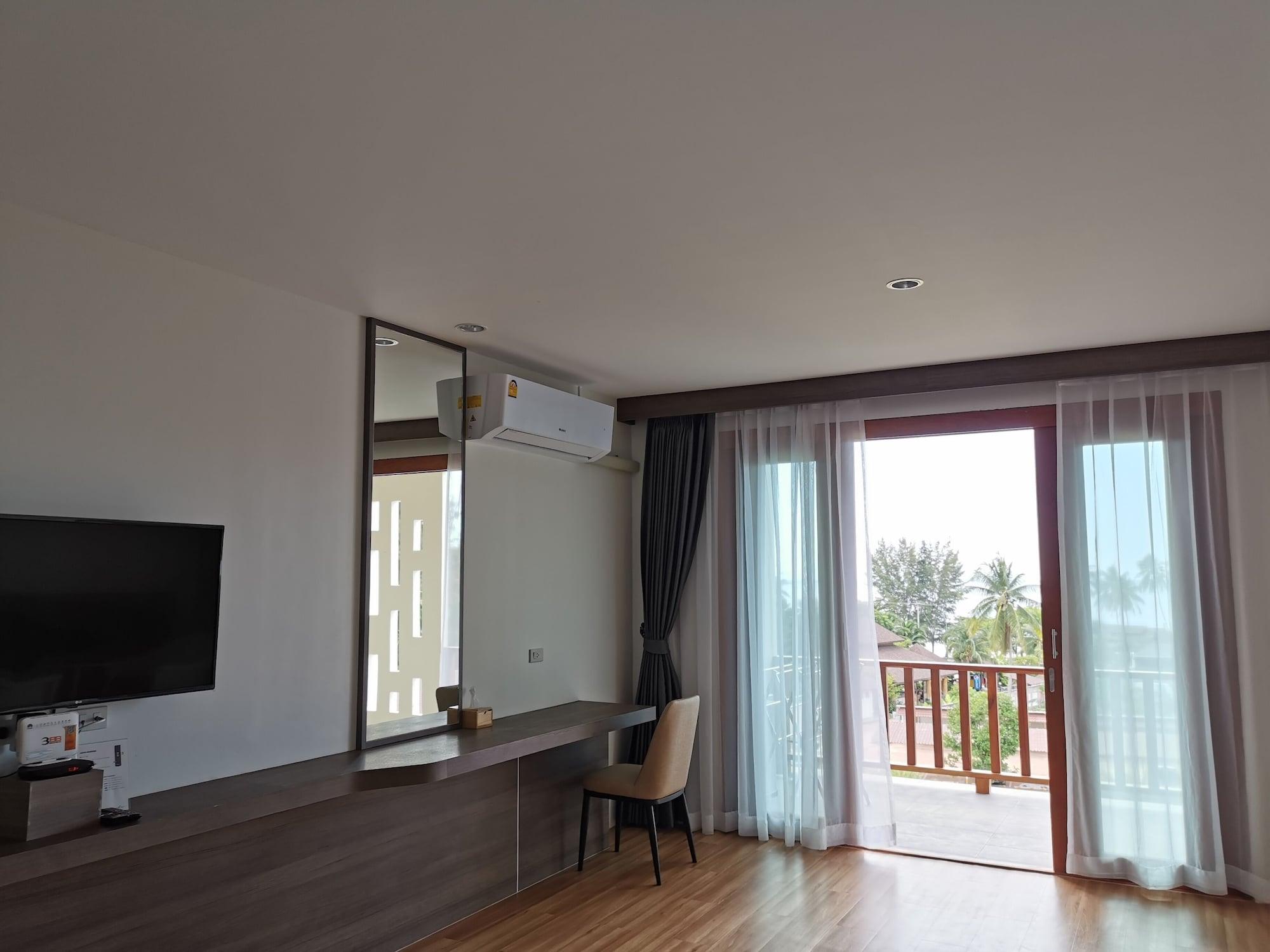Nana Beach Hotel & Resort Pathiu Экстерьер фото