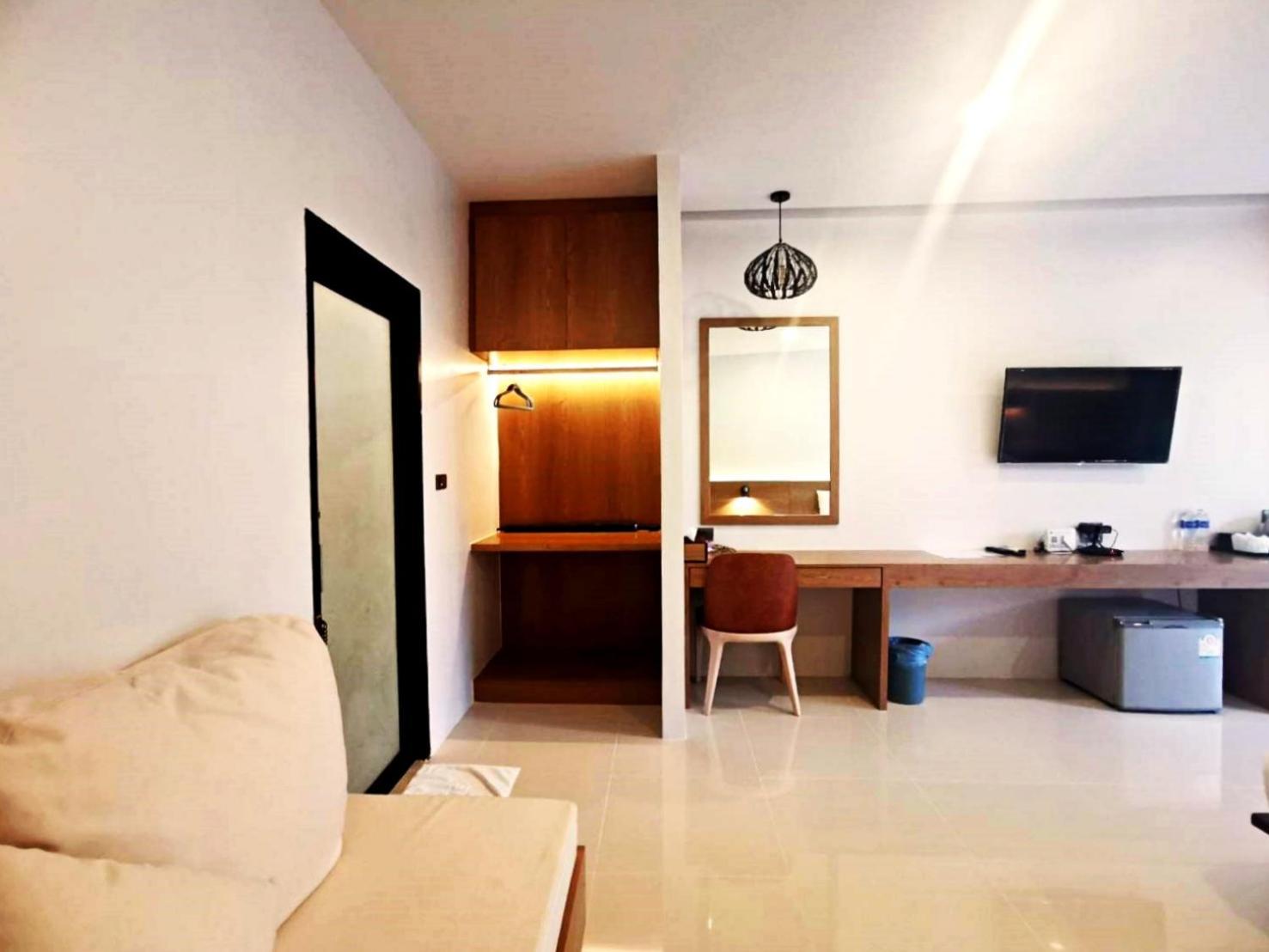 Nana Beach Hotel & Resort Pathiu Экстерьер фото
