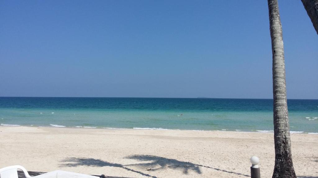 Nana Beach Hotel & Resort Pathiu Экстерьер фото