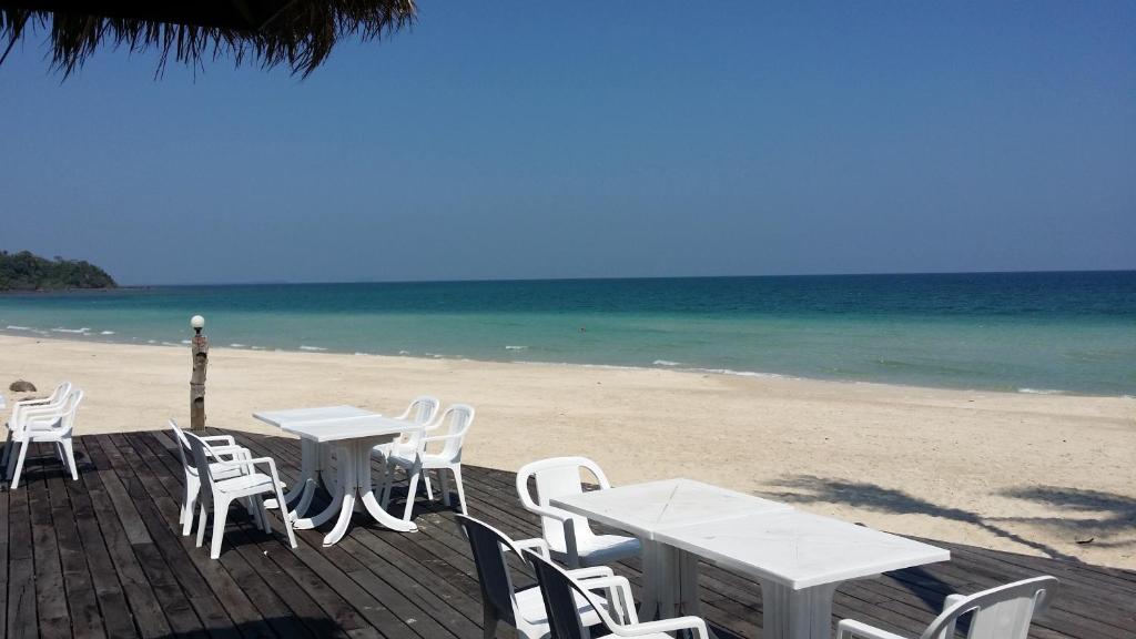 Nana Beach Hotel & Resort Pathiu Экстерьер фото