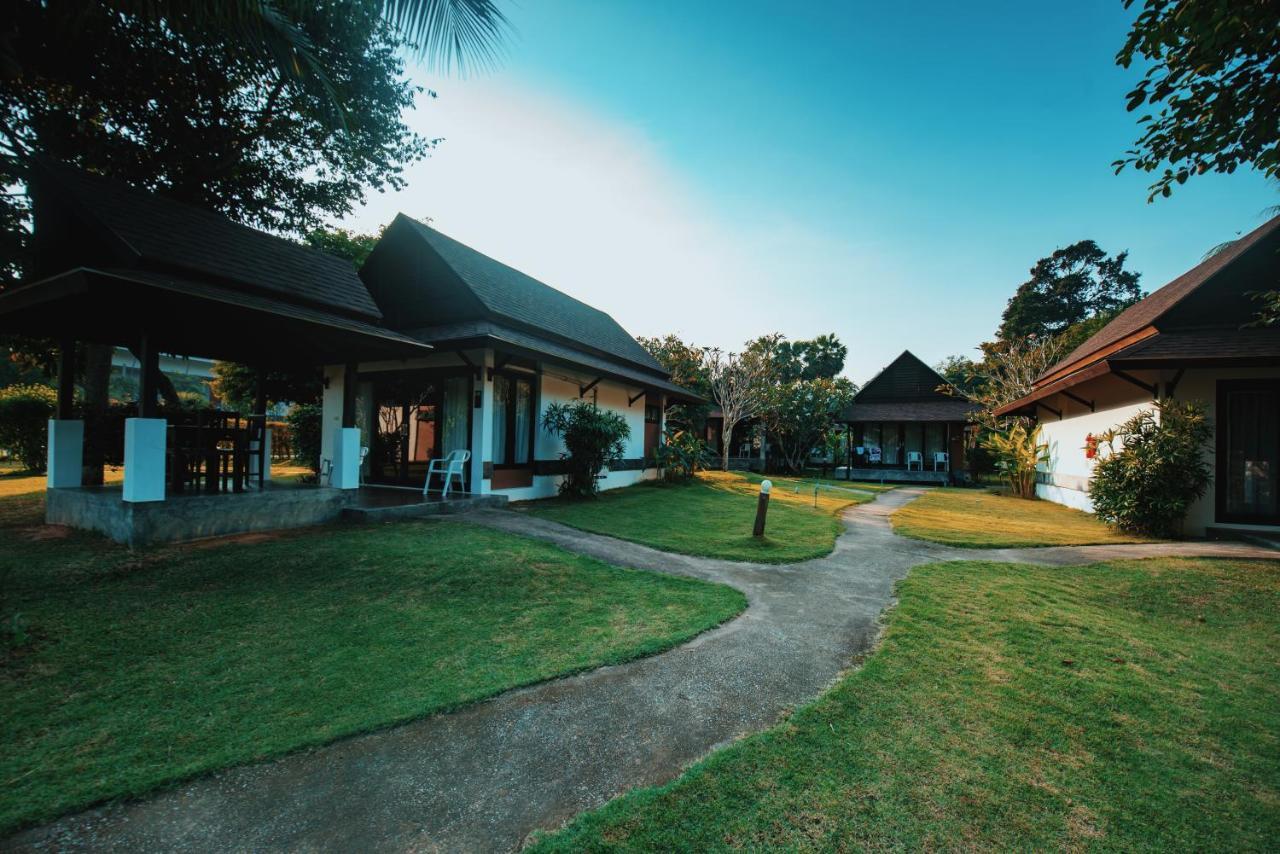 Nana Beach Hotel & Resort Pathiu Экстерьер фото